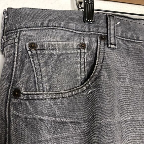 Levi's Mens 501 Jeans Size 42 x 30 Straight Leg Gray Denim 100% Cotton - Picture 5 of 9